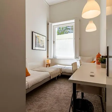 3 Bedrooms And Premium Location In Chiado Апартаменти *